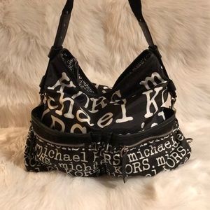 💯% Authentic Michael KORS shoulder bag. Rare!